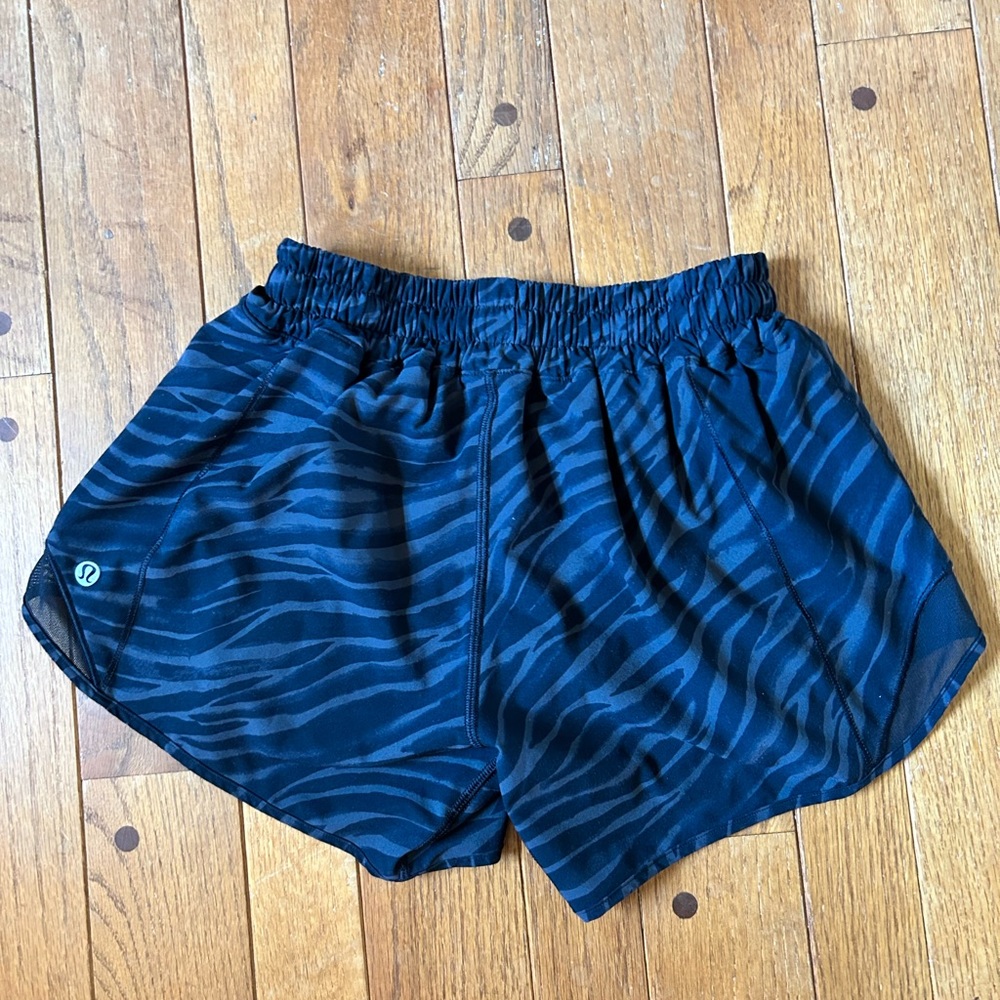 Black zebra print lululemon hotty hots